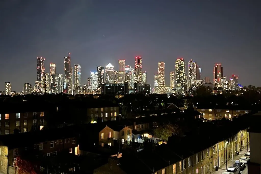 Apartment Newly Renovated & Modern 2-Br Close To Canary Wharf London United Kingdom
